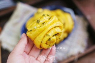 Pumpkin Flower Roll recipe