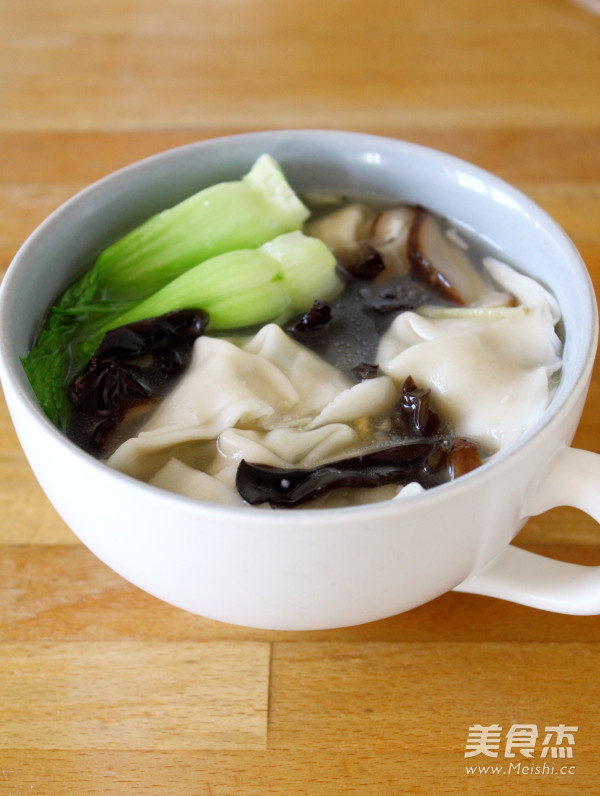 Chicken Soup and Vegetable Meat Wonton recipe