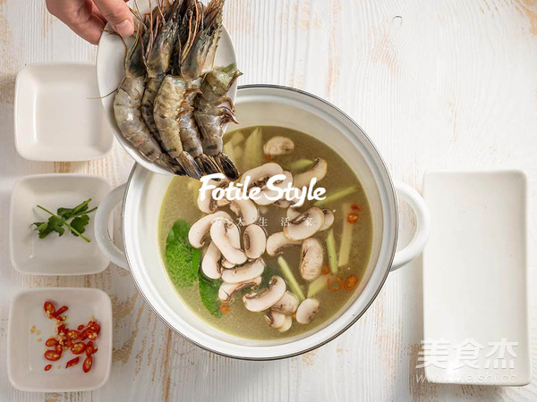 Classic Thai Cuisine Tom Yum Goong Soup recipe