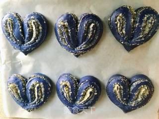 Heart of The Sea·heart Shaped Coconut Bread recipe