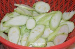 Home-style Loofah and Lean Meat Soup recipe