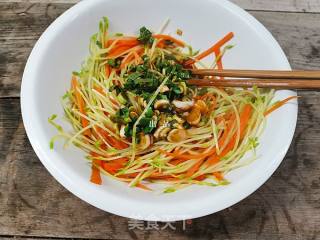 #快手素菜#pea Sprouts Mixed with Carrot Shreds recipe
