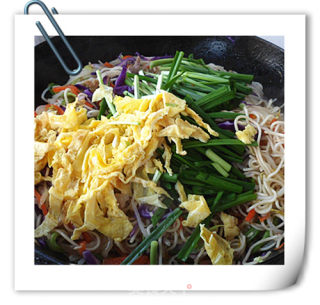 Fried Noodles with Assorted Vegetables recipe