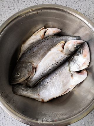 Braised Fish with Sauce recipe