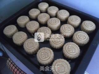 Pumpkin Paste Filling Mooncakes recipe