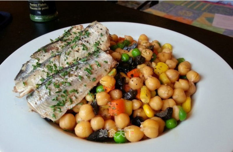 Sardines and Chickpea Salad-office Workers' Lunch recipe