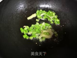 Stir-fried Grass Carp with Green Peppers recipe