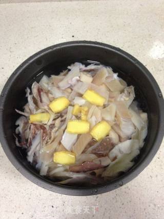 Cuttlefish and Lotus Root Soup recipe