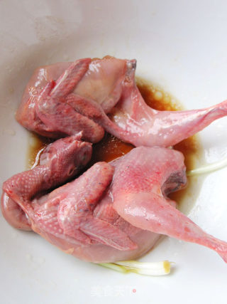 [flying Birds and Animals] Pan-fried Rosemary Quail recipe