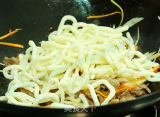 Stir-fried Three Fresh Udon recipe