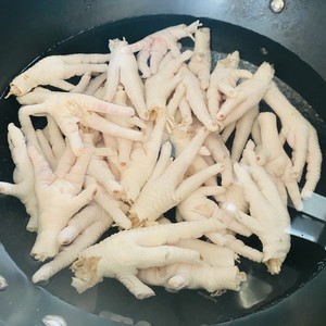 Fresh Soaked Chicken Feet recipe