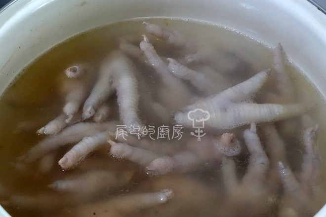 Steamed Chicken Feet in Black Bean Sauce recipe