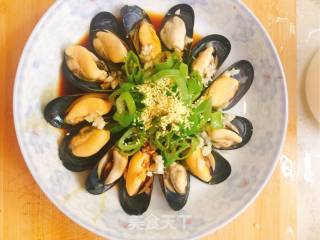 Mussels with Scallion Oil recipe