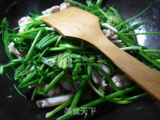 Braised Bullfrog with Chives recipe