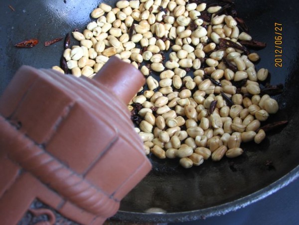 Spicy Peanuts recipe