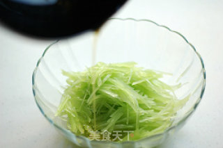 Shredded Bamboo Shoots with Green Onion Oil recipe