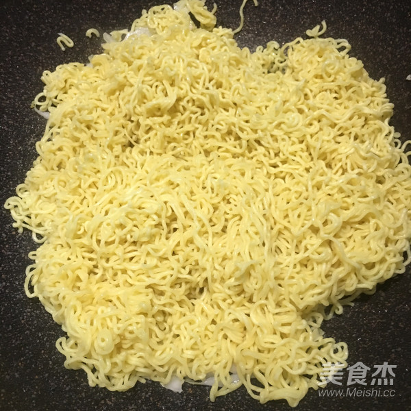 Fried Noodles with Cabbage recipe