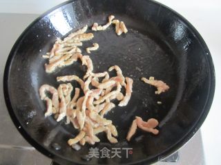 Stir-fried Shredded Pork with Cordyceps Flower and Peanut Bud recipe