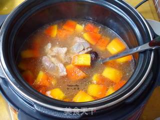 Autumn Beauty Papaya Bone Soup recipe