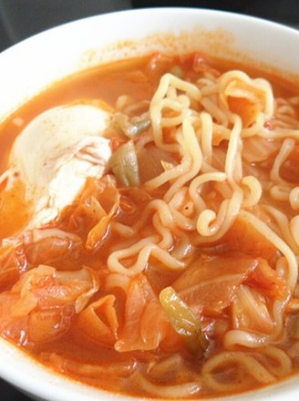 Instant Noodles with Kimchi recipe