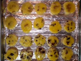 Grape Souffle Biscuits recipe