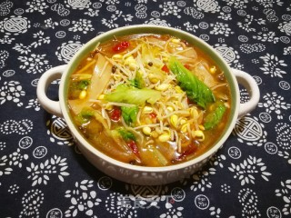 Soybean Sprouts and Lettuce Stewed Sichuan Noodles recipe