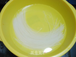 White Radish Vermicelli Soup recipe