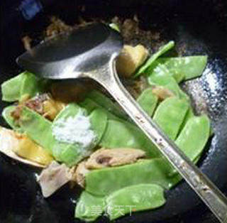 Stir-fried Lettuce with Black Fungus and Hairy Crab recipe