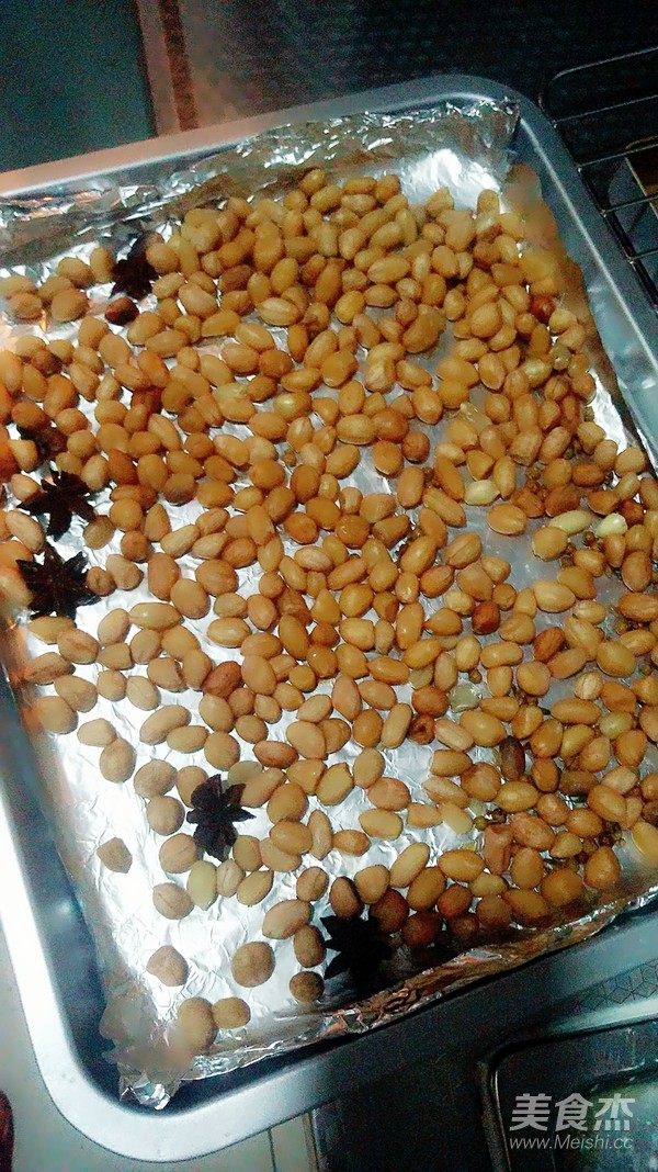 Homemade Spiced Peanuts recipe