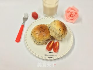 #trust of Beauty# Coconut Fragrant Black Sesame Bread recipe