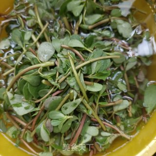 Purslane with Fine Meat recipe