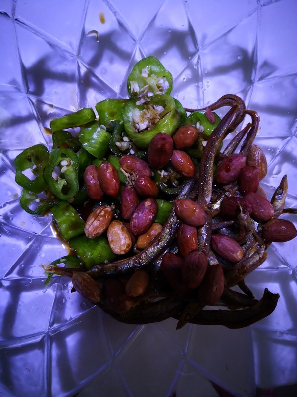 Peanuts Mixed with Dried Whitebait recipe