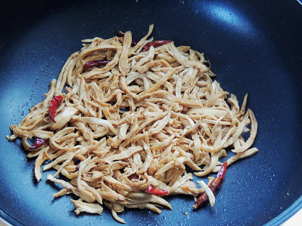 Spicy Shredded Chicken recipe