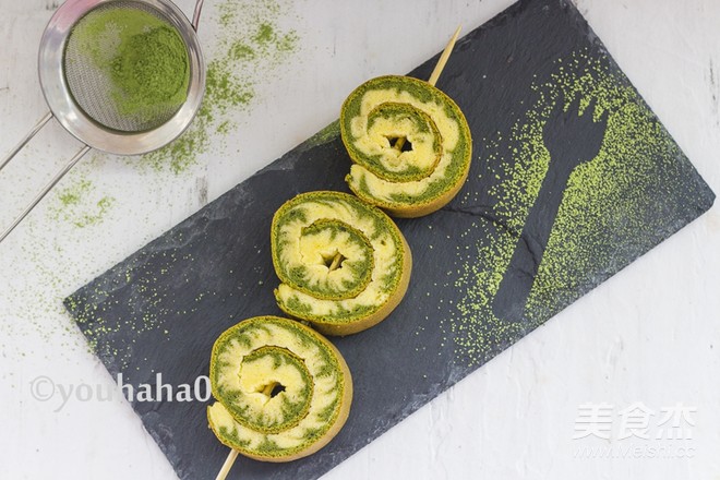 Matcha Whirlwind Cake Roll recipe