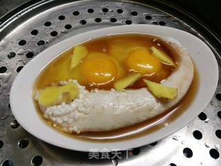 Steamed Fish Glue with Glutinous Rice recipe