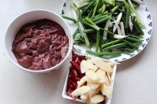 Stir-fried Pork Liver with Green Onion and Ginger recipe