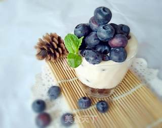 Yogurt Blueberry Cup recipe