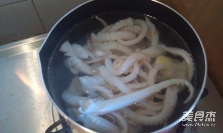 Fresh Squid with Leek Moss recipe