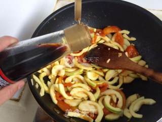 Double Braised Zucchini-tomato Braised Zucchini recipe