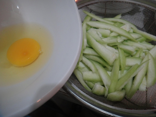 Braised Zucchini with Egg recipe