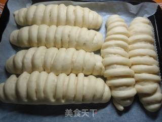 Soup Type Caterpillar Bread recipe