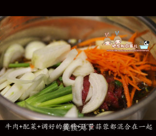 "korean Beef and Mushroom Vermicelli Hot Pot" recipe