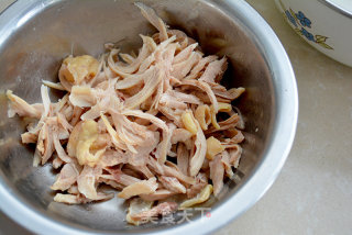 Congee with Preserved Eggs and Chicken Legs-nourish The Stomach and Lose Weight to Relieve Gluttons recipe