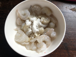 Stir-fried Shrimp with Mushroom and Winter Bamboo Shoots recipe
