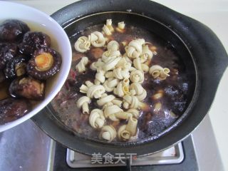 Grilled Pork Ribs with Shiitake Mushrooms recipe