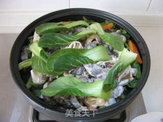 Taji Pot of Vegetables and Seafood Pot recipe