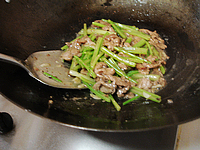Stir-fried Celery with Pork Slices in Black Bean Sauce recipe