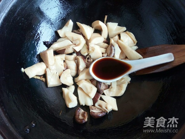 Grilled Mushrooms, Bamboo Shoots and Grilled Bran recipe