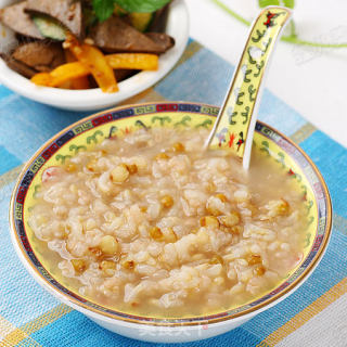 Brown Rice and Mung Bean Porridge---to Invigorate The Spleen and Stomach, Cool and Relieve Heat, Lose Weight and Reduce Fat recipe
