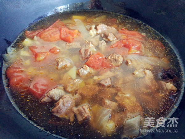 Tomato and Potato Beef Soup recipe